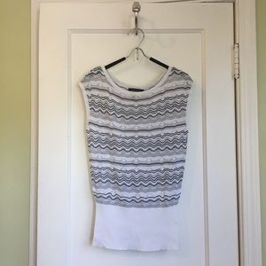 XS White House Black Market Sweater Shell